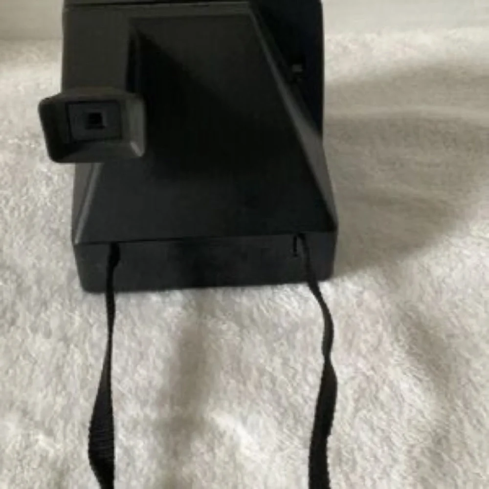 Polaroid Pronto Instant Land Camera - Black with Red Shutter Button